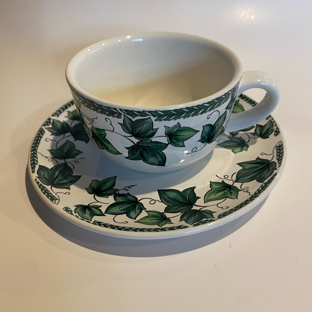Set 2 Vintage Nancy Calhoun Cafe Classico Green Ivy Cup Saucer Set Made in Japan
